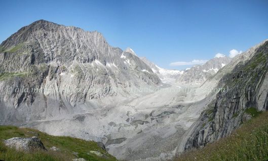 Bas du glacier d'Oberaletsch avant d'arriver à Z'Leng Fäsch_DSCN4077_stitch